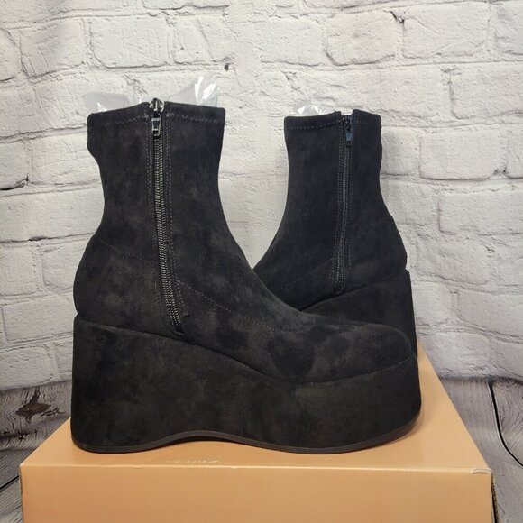 Wild Pair Women's Earlee Platform Faux Suede Zip-up Boots - Picture 7 of 8